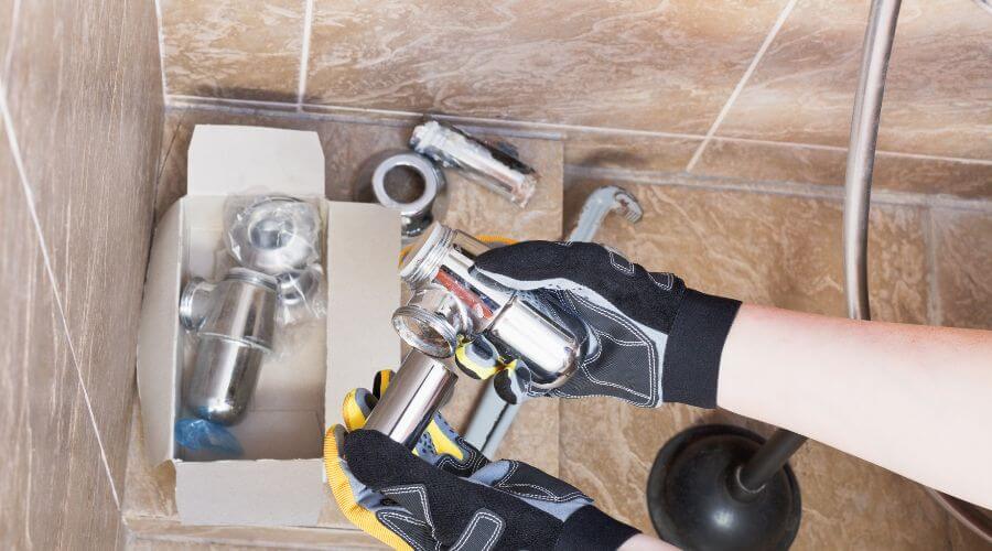 Professional gutter cleaning in Kismet, KS